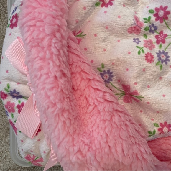 Never used fleece baby blanket - Picture 3 of 3